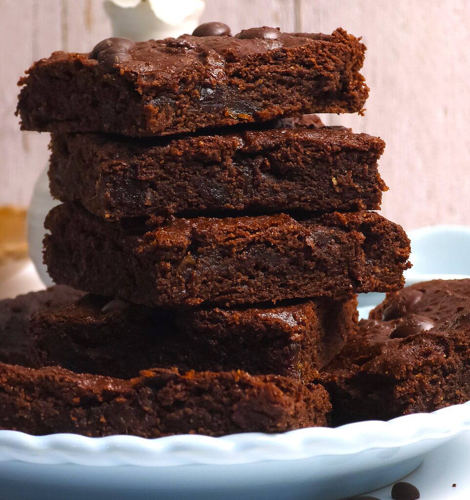 a close look of almond flour brownies in a blue plate