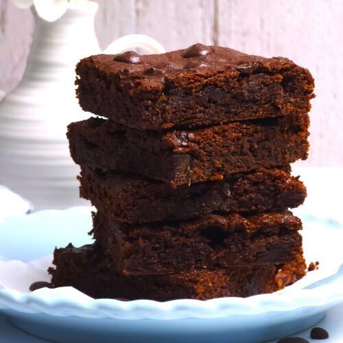 almond flour gluten-free brownies in a blue plate