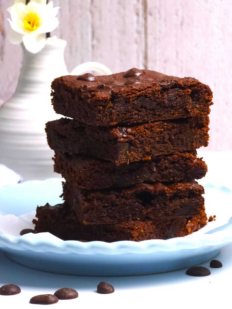 almond flour gluten-free brownies in a blue plate