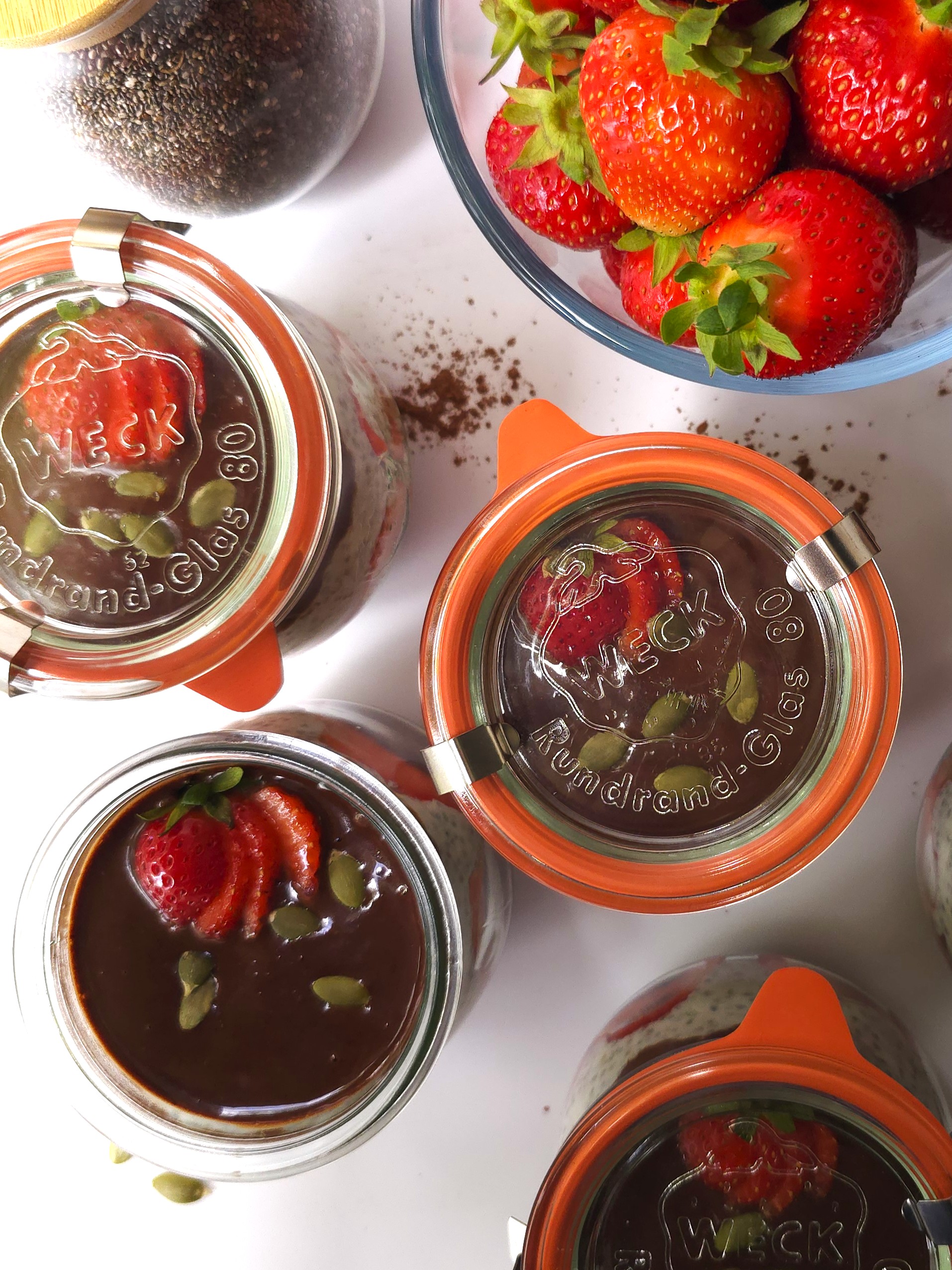 strawberry chia yoghurt parfait in jars
