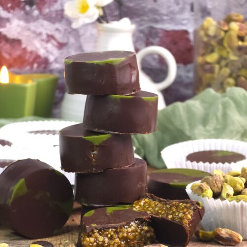 Gluten-free Dubai chocolate treats with pistachios and maple syrup